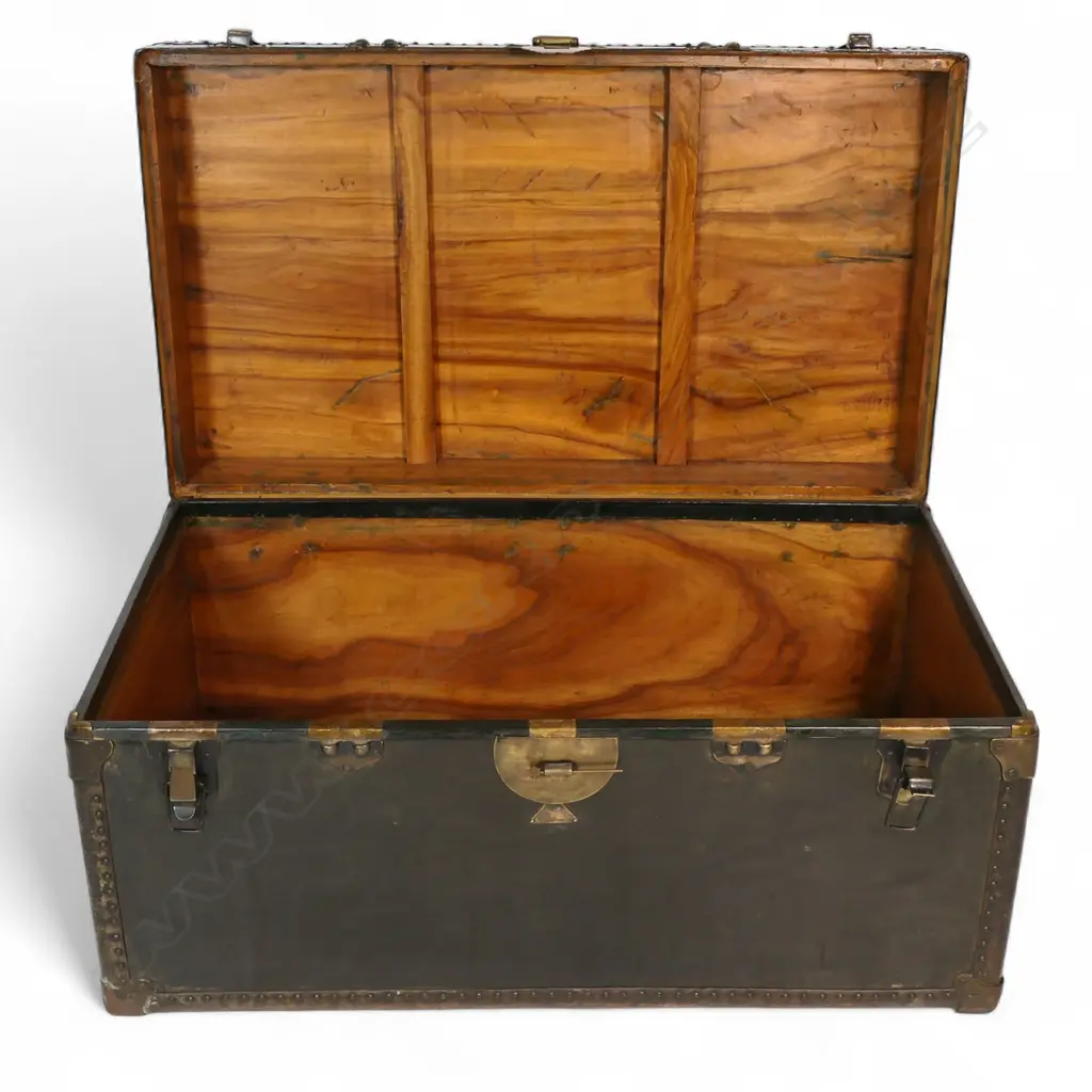 A South East Asian English-influenced leather travel trunk, Image 1++
